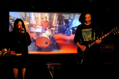 The Benji's performing with a virtual drummer using Visibox